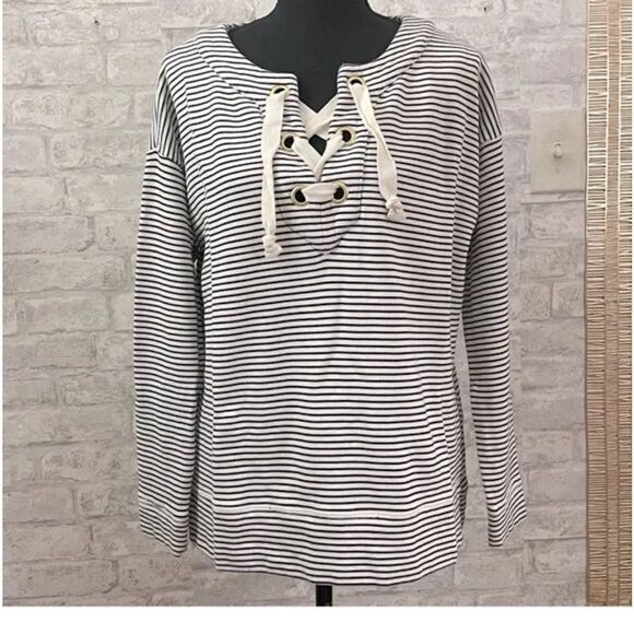 Vineyard Vines Black & White Striped Bateau Lace Up Pullover Sweater Sz XL - Picture 4 of 10